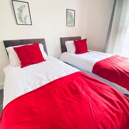 リヴァプール 3 Bed Anfield House Close To Lfcヴィラ エクステリア 写真