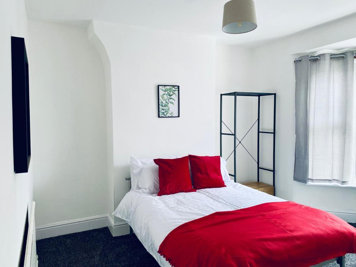 リヴァプール 3 Bed Anfield House Close To Lfcヴィラ エクステリア 写真